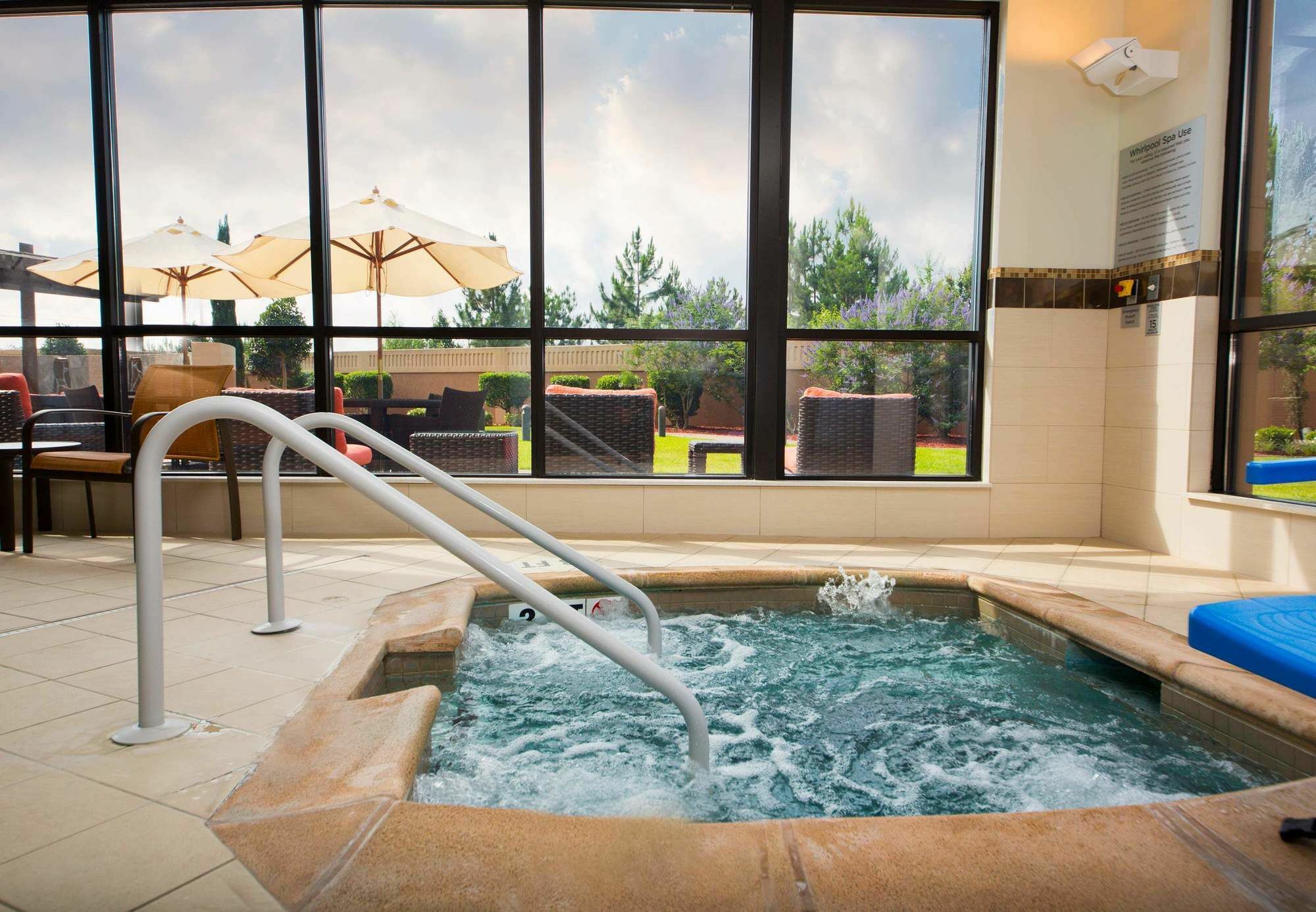 Courtyard Warner Robins Hotel Exterior foto